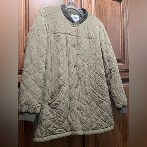 Old Navy Quilted Jacket - size Medium.